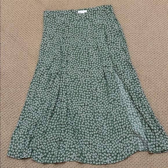 H&M Dresses & Skirts - H&M Green Floral A-Line Midi Skirt with thigh slits